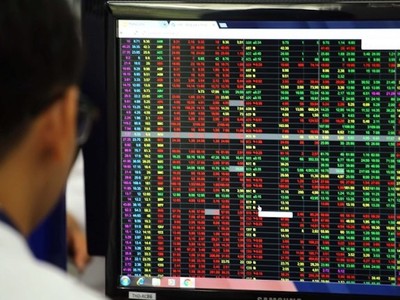 Sau cú rớt mạnh, thị trường chứng khoán còn yếu tố nào cho kỳ vọng hồi phục