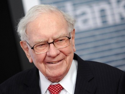 Warren Buffett tiếp tục thực hiện mua lại cổ phiếu quỹ với mức kỷ lục