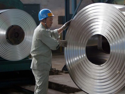 Các doanh nghiệp thép châu Á, gồm Hòa Phát, hưởng lợi từ tính toán sai của đồng nghiệp Trung Quốc