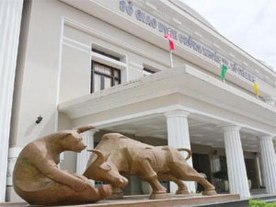 Nhà đầu tư gián đoạn truy cập website của HOSE đến hết 18h ngày 21/3