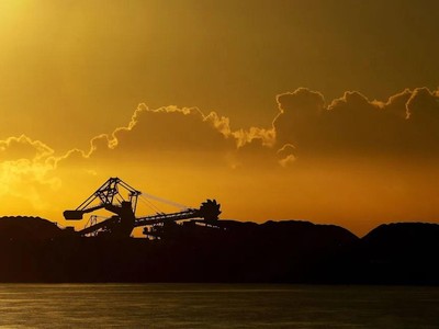 Trung Quốc siết tín dụng đề phòng bong bóng giá hàng hóa toàn cầu