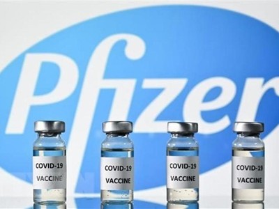 Nghiên cứu sơ bộ cho thấy việc trộn vắc xin Pfizer và AstraZeneca mang lại hiệu quả bảo vệ mạnh mẽ