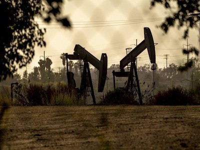 Giá dầu có tuần tồi tệ nhất kể từ tháng 3