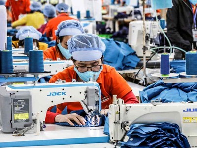 Các thương hiệu thời trang lớn đề xuất Mỹ cung cấp thêm vắc xin cho ngành may mặc và giày tại Việt Nam