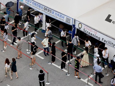 Các quốc gia châu Á áp đặt lại các biện pháp hạn chế chặt chẽ hơn do bùng phát biến thể Delta