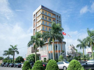 Việt Tiên Sơn Địa ốc (AAV): Cổ phiếu tăng 121,4%, ba lãnh đạo đăng ký bán toàn bộ cổ phiếu