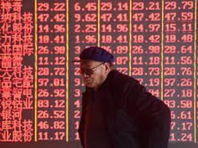 P/E chứng khoán châu Á xuống mức thấp nhất 14 tháng