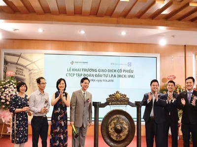 Đầu tư I.P.A (IPA) đã bán ra hơn 1,8 triệu cổ phiếu quỹ trước khi chuyển sàn