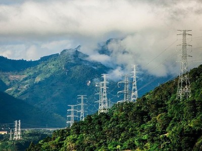 Xây lắp Điện I (PC1): Chủ tịch HĐQT mua vào gần 4,7 triệu cổ phiếu, bằng lượt cổ phiếu một Phó tổng giám đốc bán ra