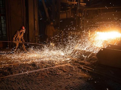 Giá kim loại cơ bản phân hoá mạnh trong năm 2021