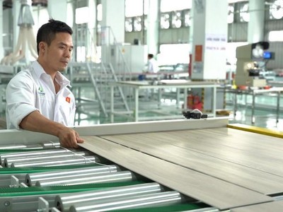 An Phát Holdings (APH) giảm sở hữu tại Nhựa An Phát Xanh (AAA)