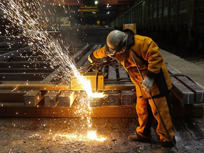 Thép là cú sốc hàng hóa lớn khác từ xung đột ở Ukraine