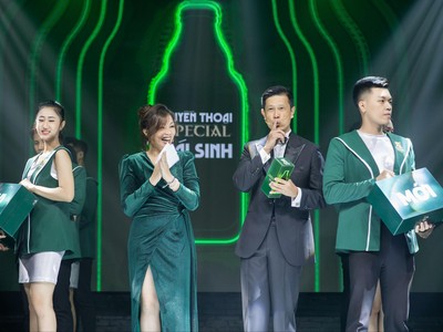 Ông Bennett Neo - Tổng giám đốc SABECO và bà Venus Teoh Kim Wei - Phó tổng giám đốc phụ trách Marketing của SABECO cùng bật mí phiên bản mới của Bia Saigon Special.