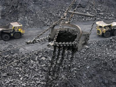 Giá năng lượng toàn cầu dự báo sẽ cao hơn sau lệnh cấm vận than Nga của châu Âu