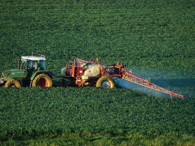 Tình trạng thiếu phân bón trầm trọng hơn do căng thẳng ở Ukraine