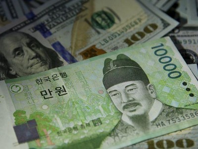 Khối ngoại bán ròng chứng khoán châu Á tháng thứ tư liên tiếp