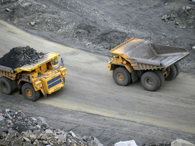 Trung Quốc tiếp tục nhập khẩu than Nga với mức chiết khấu cao