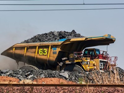 Hai tập đoàn khai khoáng khổng lồ cảnh báo giai đoạn khó khăn khi nhu cầu sụt giảm