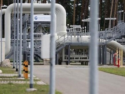 Các nước EU thông qua áp thuế khẩn cấp với các công ty năng lượng, tiến tới đề xuất áp trần giá khí đốt