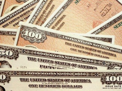 Lượng nắm giữ trái phiếu kho bạc Mỹ của nước ngoài giảm xuống mức thấp nhất kể từ tháng 5/2021