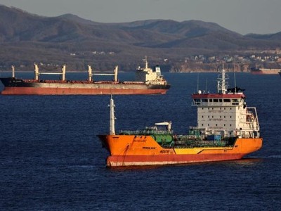 Cơ chế trần giá dầu Nga tạo điều kiện cho thị trường tàu cũ bùng nổ