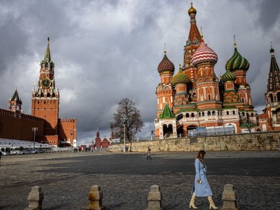 Các biện pháp trừng phạt mới của phương Tây bắt đầu ảnh hưởng đến nền kinh tế Nga 