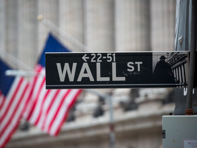 Phố Wall cổ vũ năm mới với triển vọng lạc quan