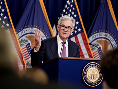 Chủ tịch Fed Powell: Lạm phát đang giảm bớt, nhưng lãi suất vẫn có khả năng tăng