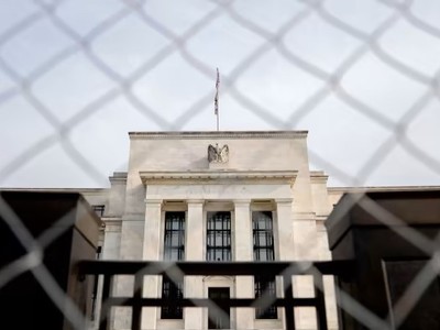 Thị trường và các ngân hàng trung ương đang mâu thuẫn về kỳ vọng lãi suất