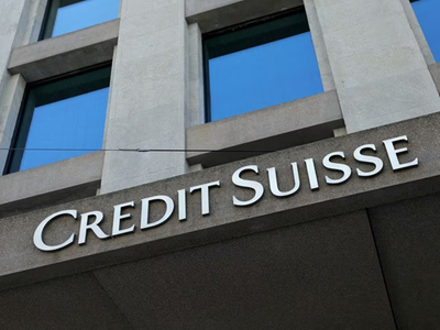 UBS đề nghị mua Credit Suisse với giá 1 tỷ USD