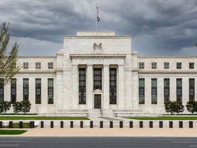 Fed phải lựa chọn giữa lạm phát và sự hỗn loạn của thị trường