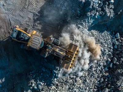 Tình trạng thiếu hụt lithium trên toàn cầu có thể xảy ra vào năm 2025 do sự bùng nổ của xe điện