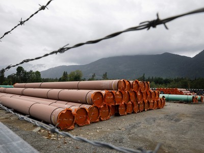 Đường ống mở rộng của Canada hứa hẹn sẽ cải tổ dòng chảy dầu toàn cầu trong năm tới