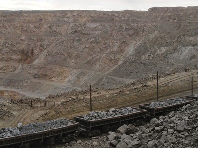 Trung Quốc thắt chặt kiểm soát xuất khẩu đất hiếm