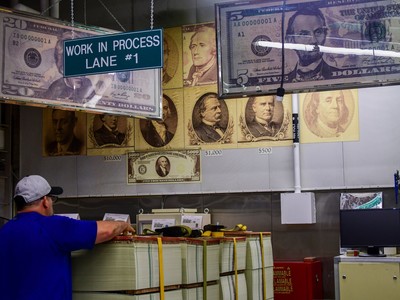 Diễn biến kém khả quan trong tháng 11 gần như xoá sạch mức tăng của đồng đô la trong năm 2023