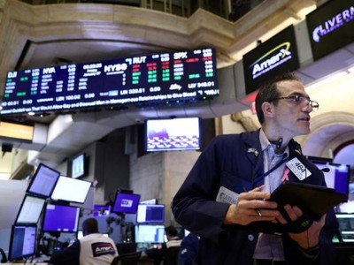 Chứng khoán được dự báo sẽ có mức tăng khiêm tốn trong năm 2024