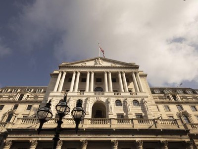 BOE tiếp tục giữ nguyên lãi suất chính sách