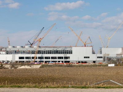 Samsung, TSMC vẫn tiếp tục ưu tiên sản xuất chip tiên tiến tại nội địa bất chấp ưu đãi từ nước ngoài