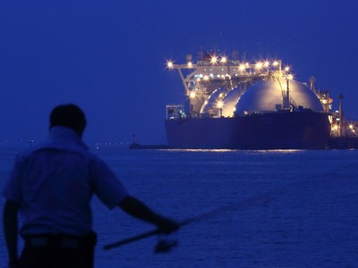 EU đặt mục tiêu cắt giảm nhập khẩu LNG của Nga trong năm nay