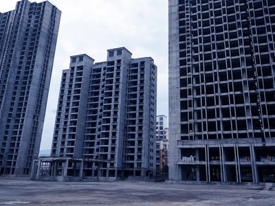 Bất kể gói giải cứu thị trường bất động sản, các công ty Trung Quốc vẫn thận trọng