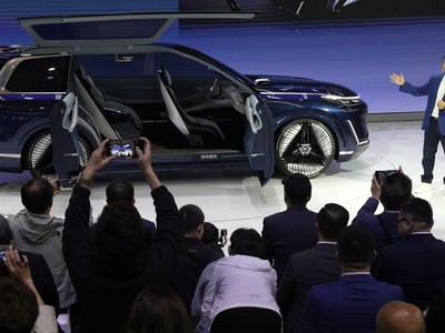 Các nhà sản xuất ô tô Trung Quốc có thể chuyển sang Ấn Độ sau động thái áp thuế từ Mỹ và EU