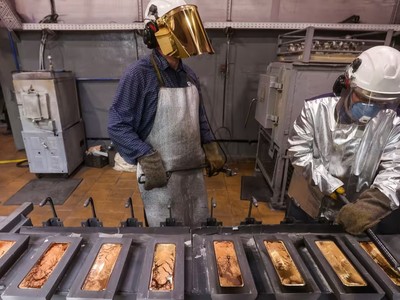 Các nhà đầu tư giàu có giúp thúc đẩy nhu cầu vàng tăng vọt