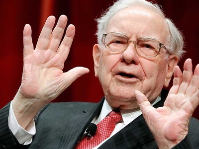 Warren Buffett tăng tỷ trọng tiền mặt nắm giữ lên mức kỷ lục