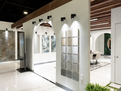 Nợ vay của Royal Invest JSC (RYG) tiếp tục “phình to” trước thềm niêm yết sàn HOSE