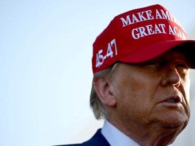 Ông Trump tuyên bố sẽ áp thuế quan mới lên Trung Quốc, Canada và Mexico