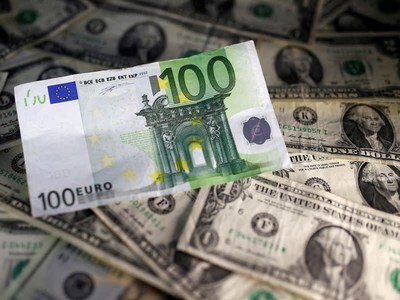 Sự suy yếu của đồng euro khiến các nhà đầu tư toàn cầu lo lắng