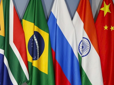 Chuyên gia: Chiến thuật "vũ khí hoá" đồng đô la của ông Trump có nguy cơ phản tác dụng