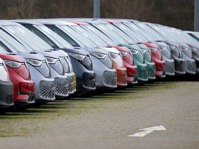 S&P: Các ngân hàng Trung Âu có thể vượt qua được sự hỗn loạn của ngành ô tô