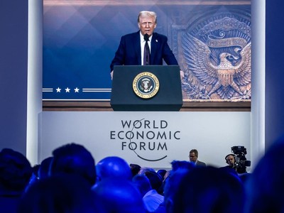 Tổng thống Donald Trump: Sẽ yêu cầu giảm lãi suất ngay lập tức