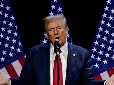 Tổng thống Trump đưa mối lo ngại về thuế quan quay trở lại